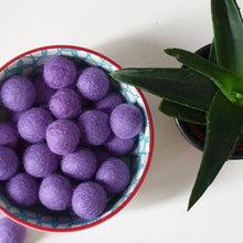 Load image into Gallery viewer, Loose Felt Balls 2cm
