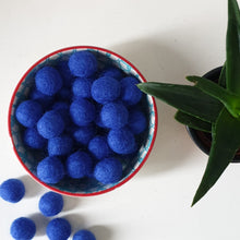 Load image into Gallery viewer, Loose Felt Balls 2cm