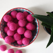 Load image into Gallery viewer, Loose Felt Balls 2cm