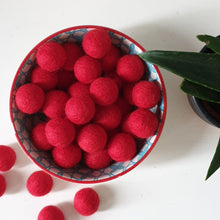Load image into Gallery viewer, Loose Felt Balls 2cm