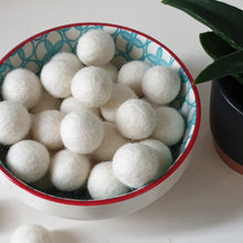 Load image into Gallery viewer, Loose Felt Balls 2cm