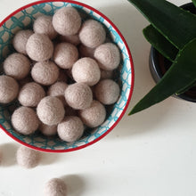 Load image into Gallery viewer, Loose Felt Balls 2cm