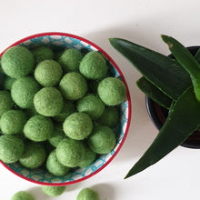 Load image into Gallery viewer, Loose Felt Balls 2cm