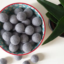 Load image into Gallery viewer, Loose Felt Balls 2cm