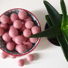 Load image into Gallery viewer, Loose Felt Balls 2cm