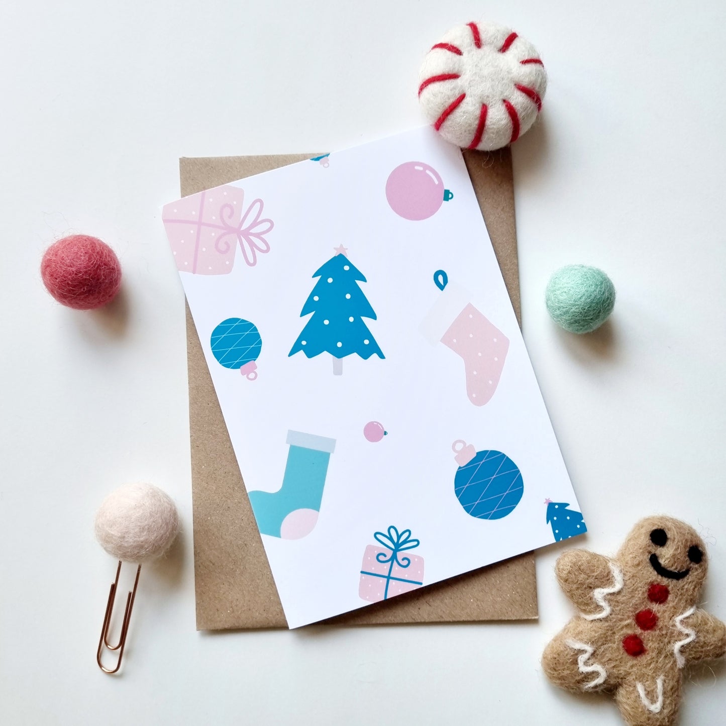 Christmas - A6 Christmas Doodle Pastel Greeting Card