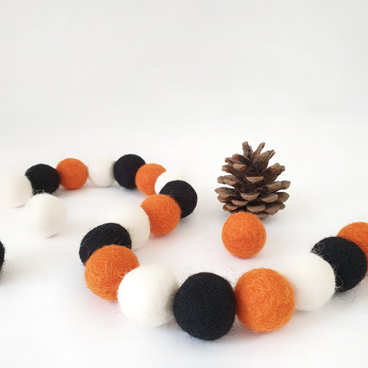 Lantern Pom Pom Garland - Felt Ball Nursery Decor