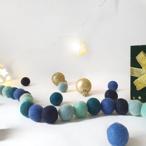 Snowflake Pom Pom Garland - Felt Ball Nursery Decor