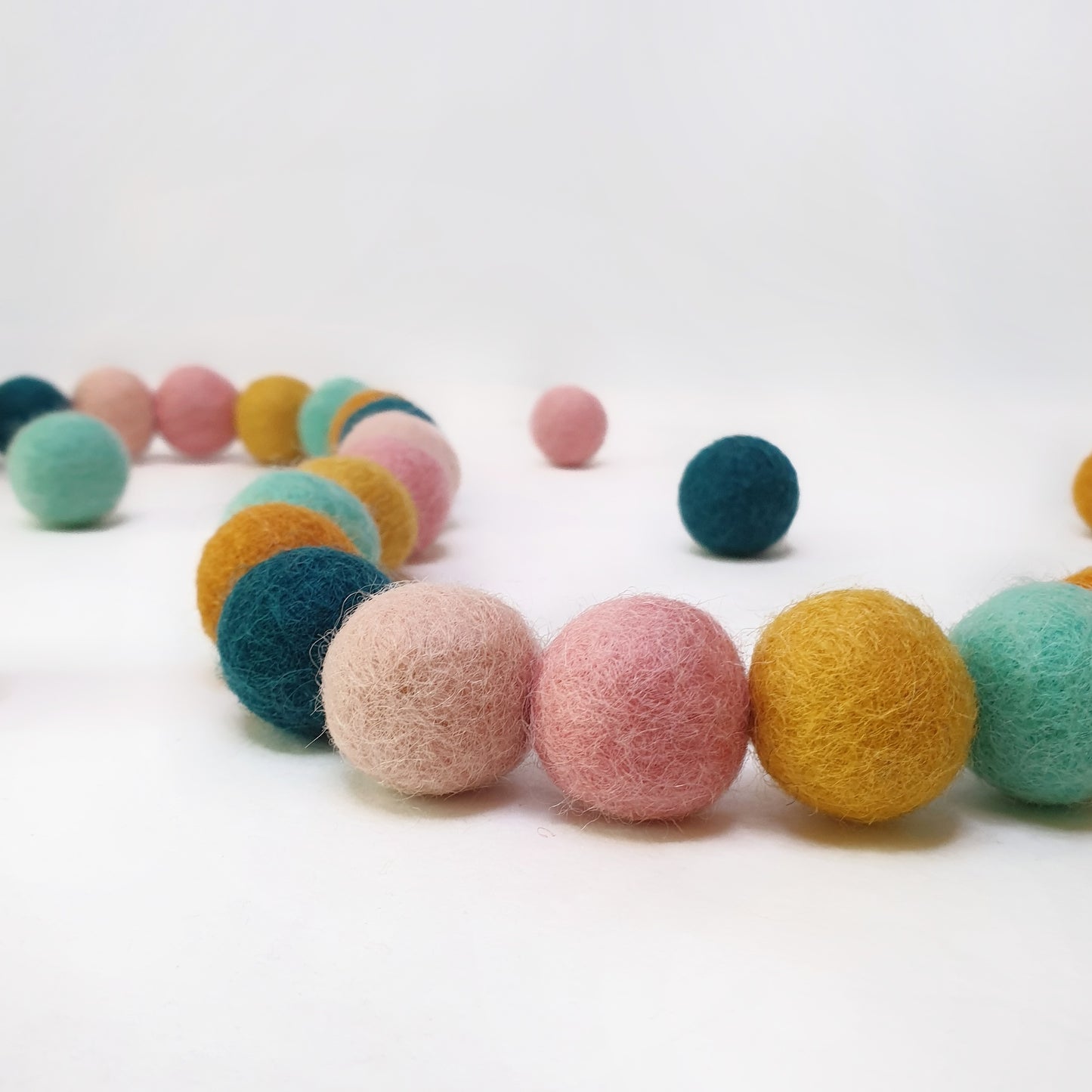 Vintage Tulip Easter Pom Pom Garland - Felt Ball Nursery Decor